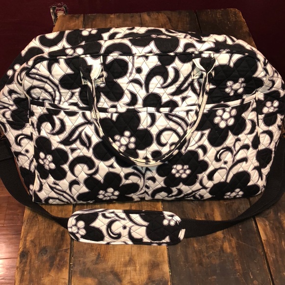 Vera Bradley Other - Night & Day Vera Bradley Weekender Duffle Bag